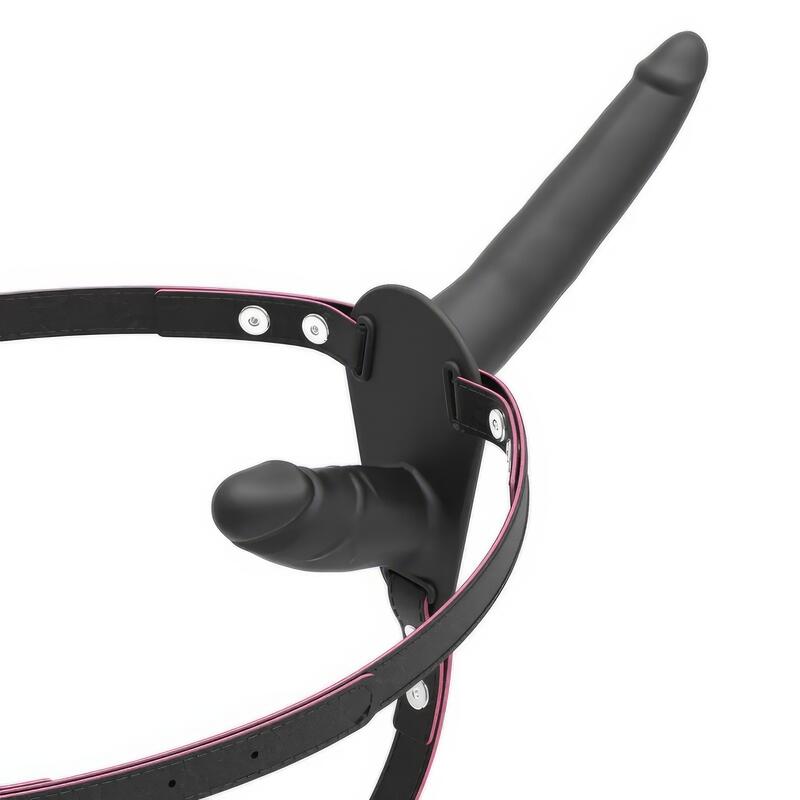 Gode Ceinture Entre Femme